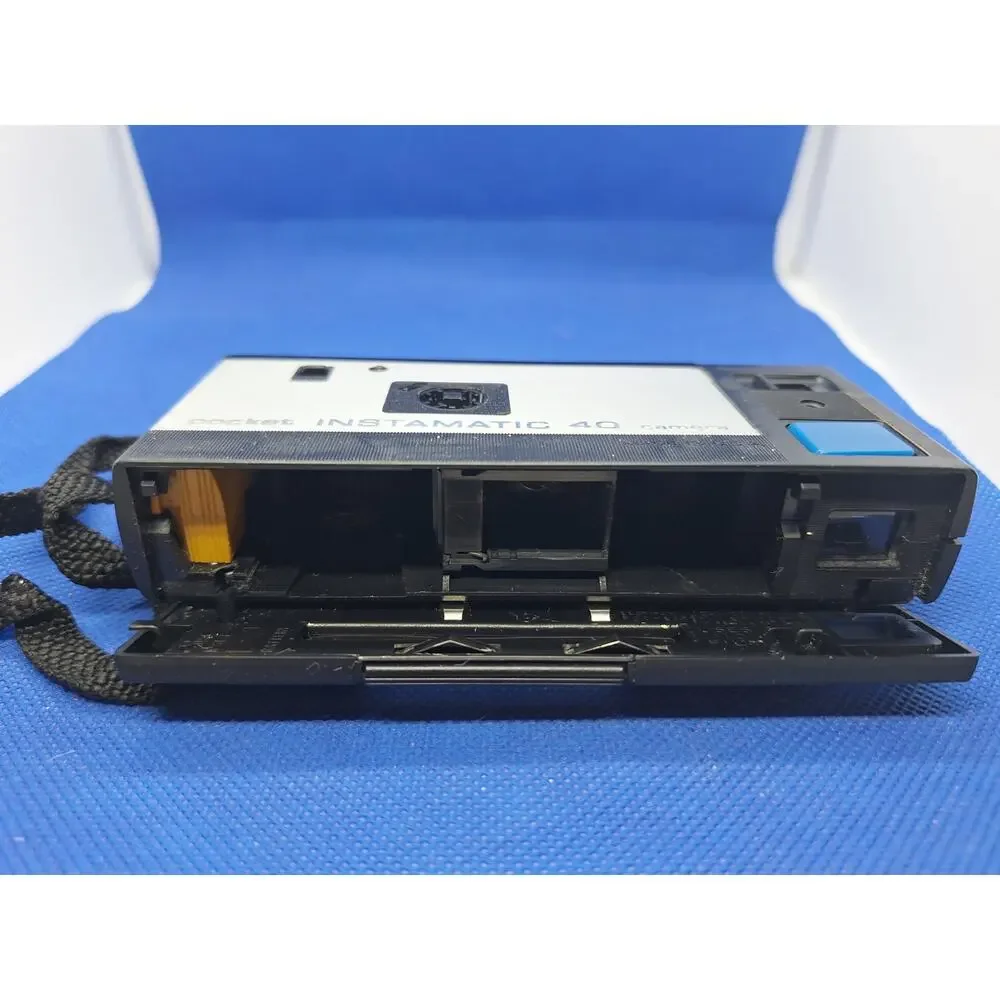 Vivitar 35AF Auto focus Vintage 35 mm Film Camera & Kodak Instamatic 40- Working